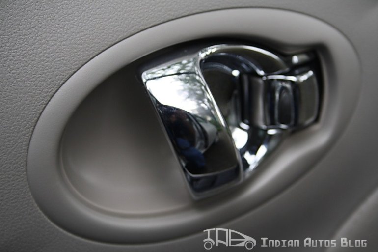 Renault Scala door handles