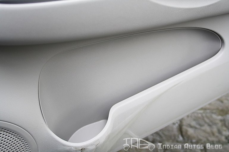 Renault Scala bottle holder