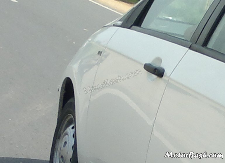 Tata Vista CR4 badge