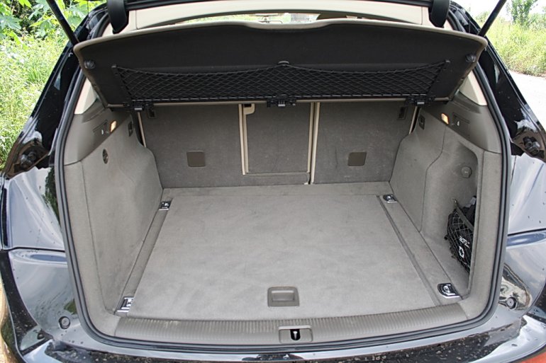 Audi Q5 bootspace