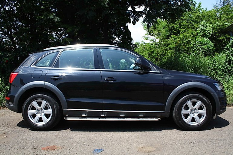 Audi Q5 side profile