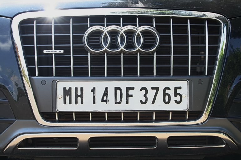 Audi Q5 grill