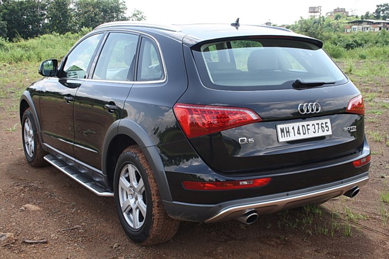 Audi Q5 rear