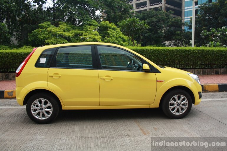 Ford Figo facelift right profile