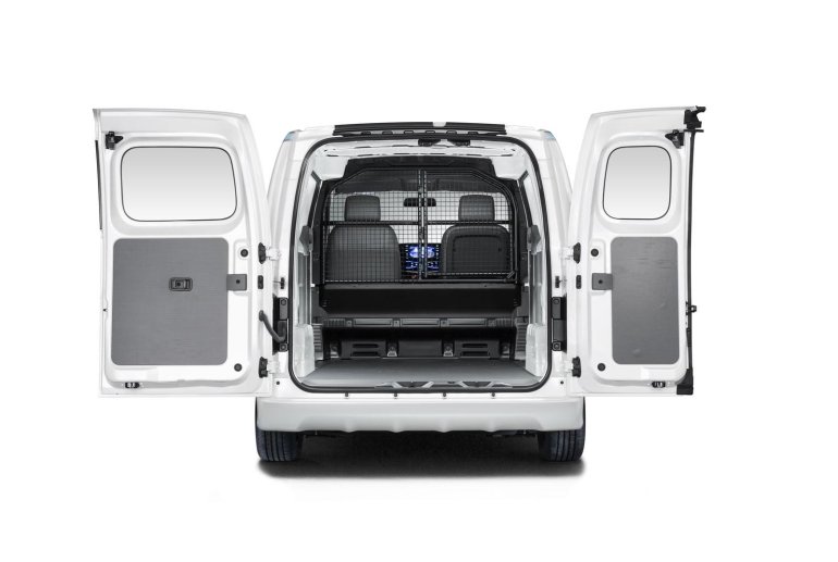 Nissan e-NV200 FedEX cargo