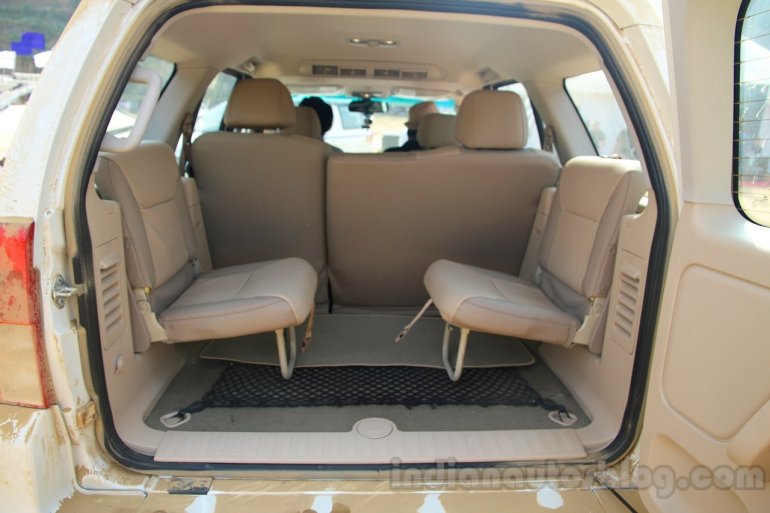 Tata Safari Storme third row
