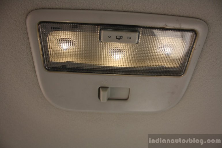 Tata Safari Storme rear AC controls and reading lamps