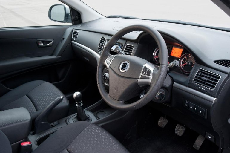 Ssangyong Korando CSX LCV dashboard