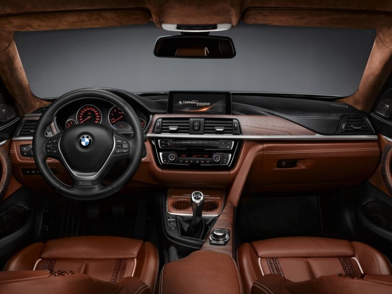 BMW Concept 4 Series Coupe dashboard
