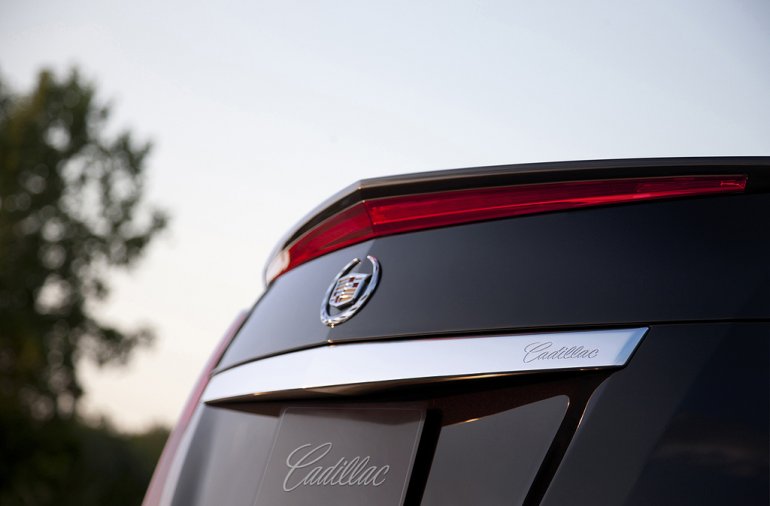 2013 Cadillac ELR rear spoiler