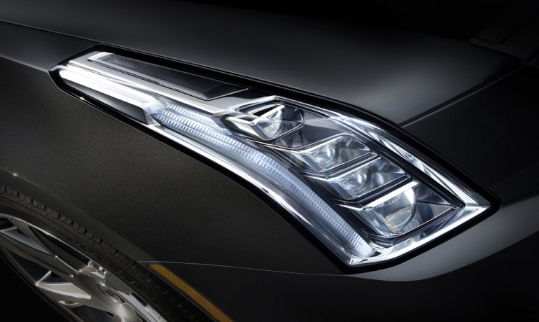 2013 Cadillac ELR head lamp
