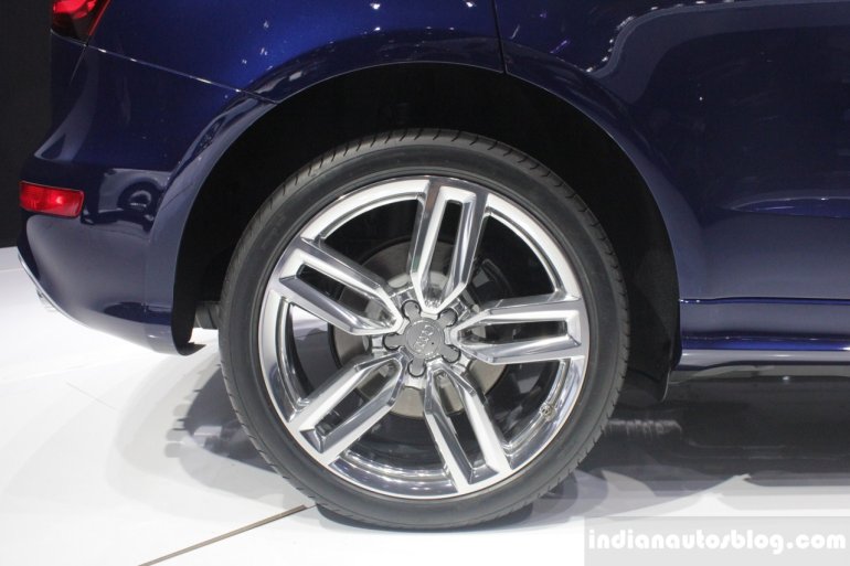 Audi SQ5 TFSI at NAIAS 2013 (7)