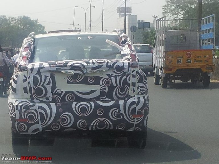 Mahindra Verito CS caught testing rear fascia
