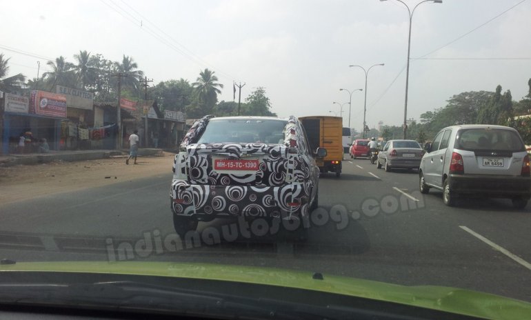 Mahindra Verito CS sub-4m (1)