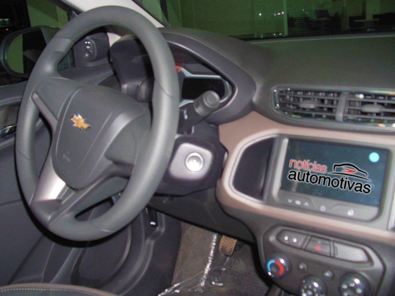 Chevrolet Prisma interior