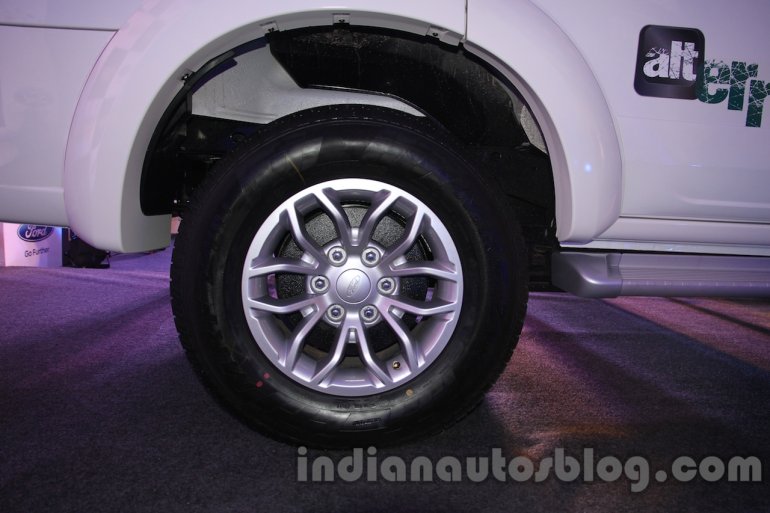Ford Endeavour Alterrain Edition alloy wheel