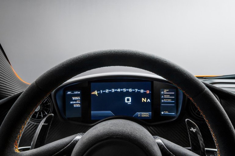 McLaren P1 dashboard