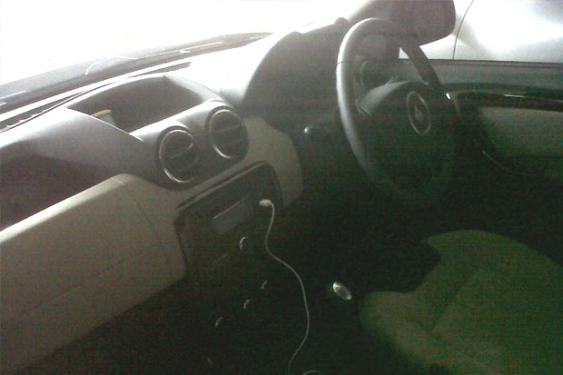 Renault Duster Indonesia interior