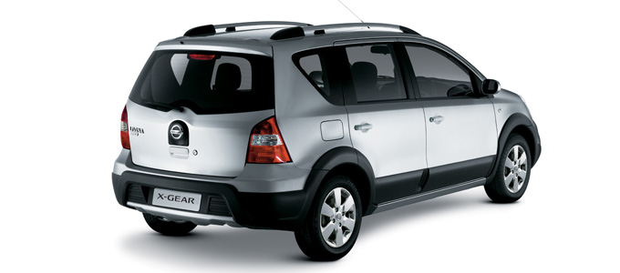 nissan-livina-x-gear-back