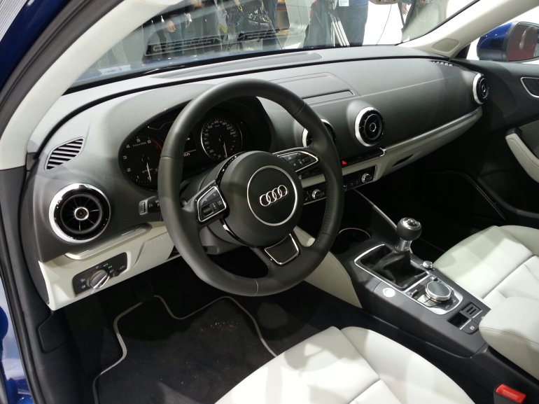 2013 Audi A3 GTRON interiors