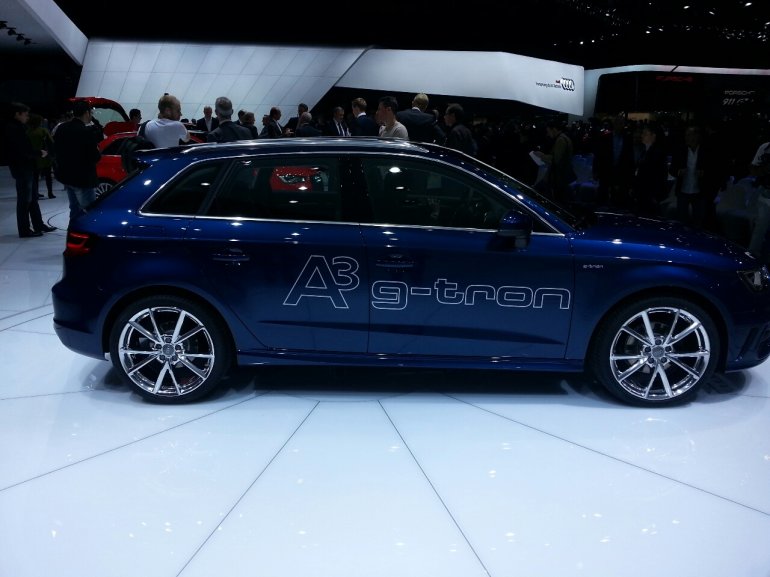 2013 Audi A3 GTRON side