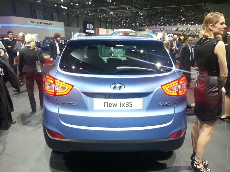 2013 Hyundai ix35 rear profile