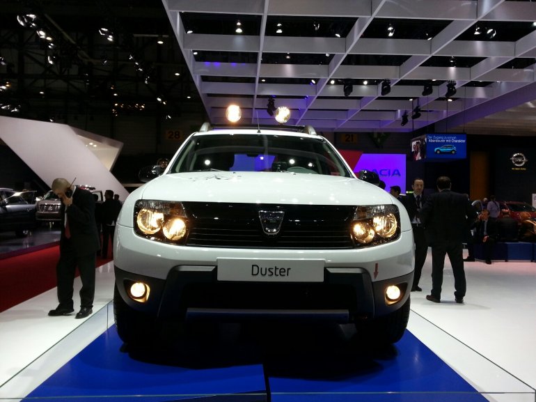 Dacia Duster Adventure edition geneva motor show front