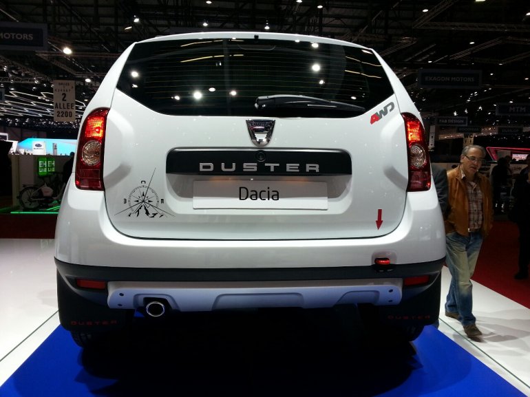 Dacia Duster Adventure edition geneva motor show rear