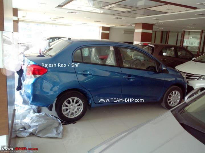 Honda Amaze at indian dealership