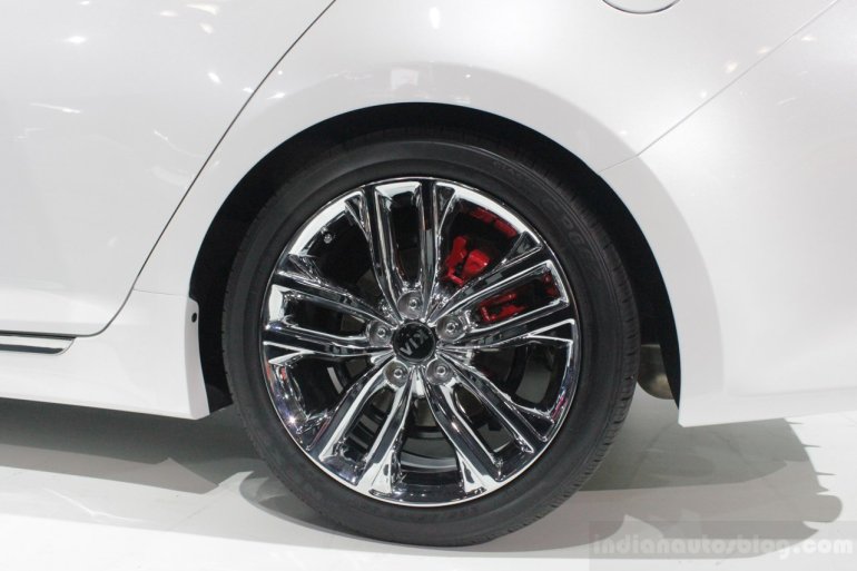 2014 Kia Optima wheel