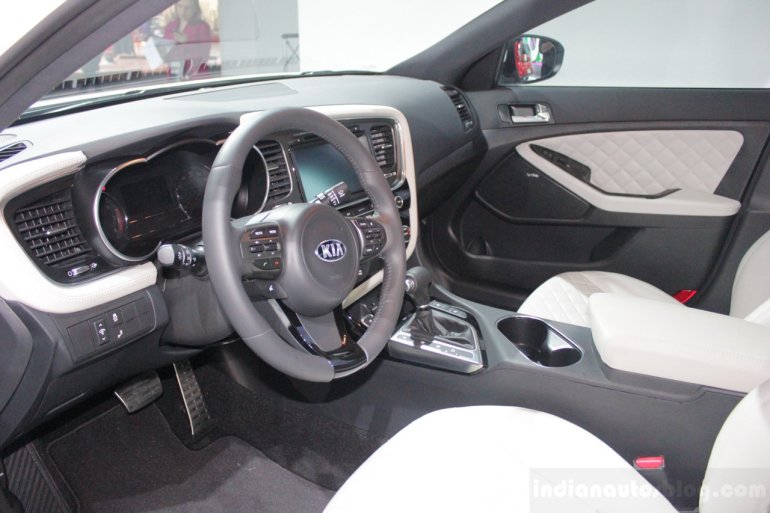 2014 Kia Optima dashboard