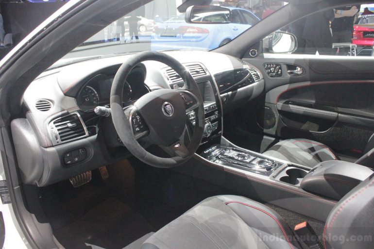 Jaguar XKR-S GT cockpit
