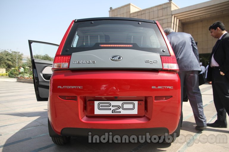 Mahindra Reva E2O rear fascia