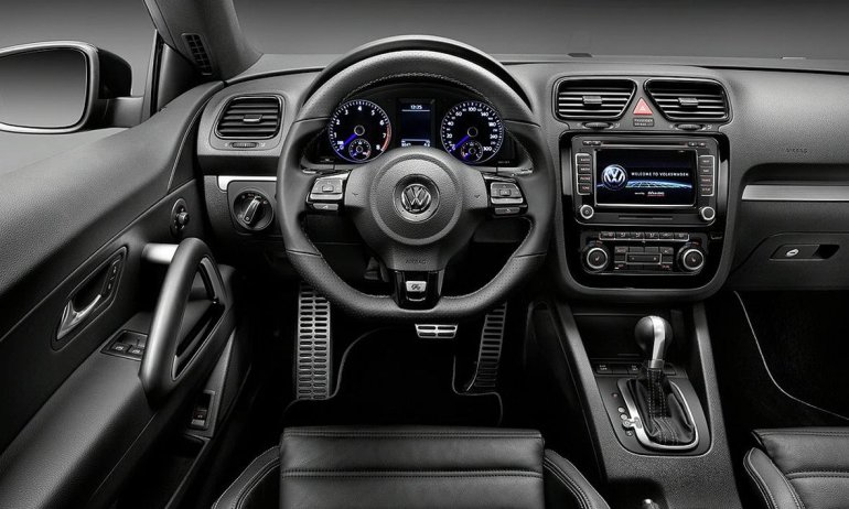 VW Scirocco dashboard