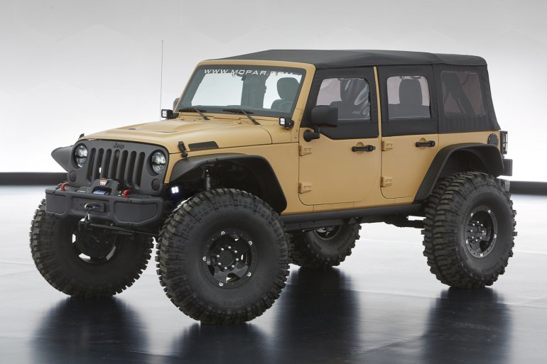 Jeep Wrangler Sand Trooper II front