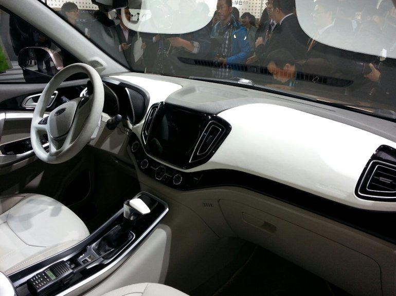 Chery Beta 5 concept interior at the 2013 Auto Shanghai