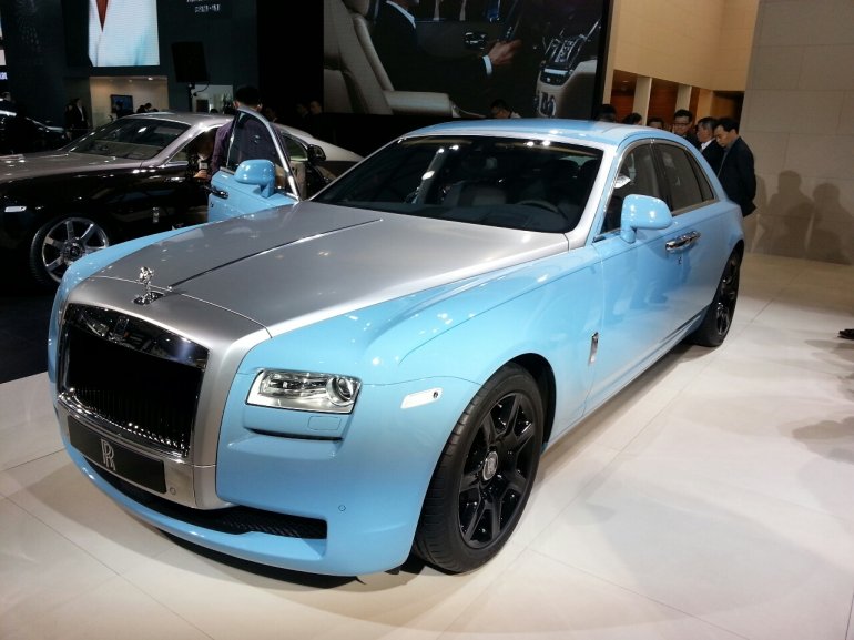 Rolls Royce Ghost Alpine Trial Centenary Collection front three quarter at the 2013 Auto Shanghai