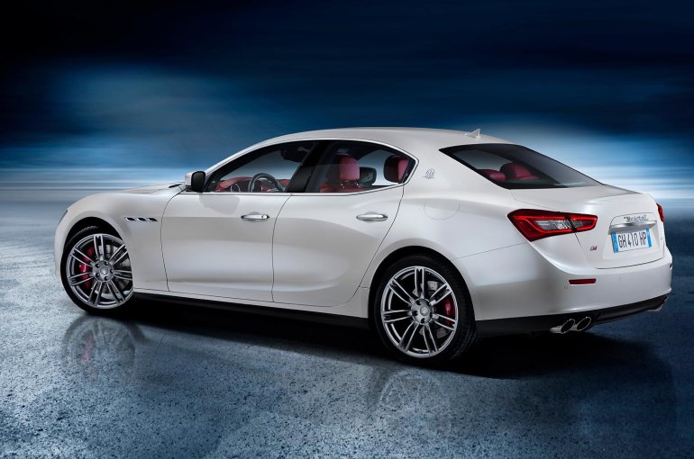 2014 Maserati Ghibli rear three quarters