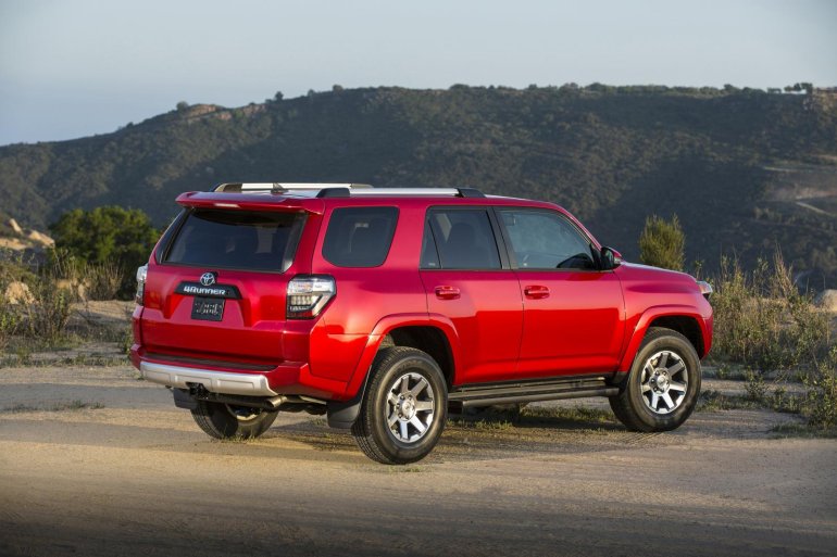 2014 Toyota 4Runner rear three quarter