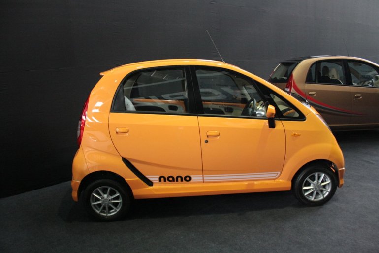 2013 Tata Nano Jet bodykit side