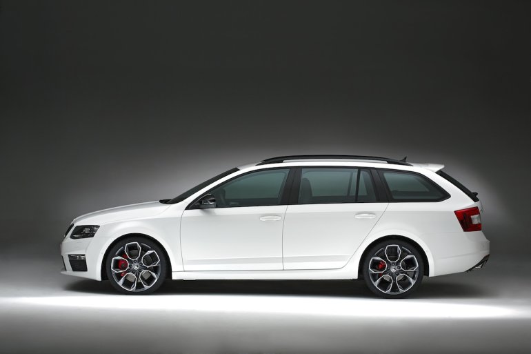 2014 Skoda Octavia RS Combi side