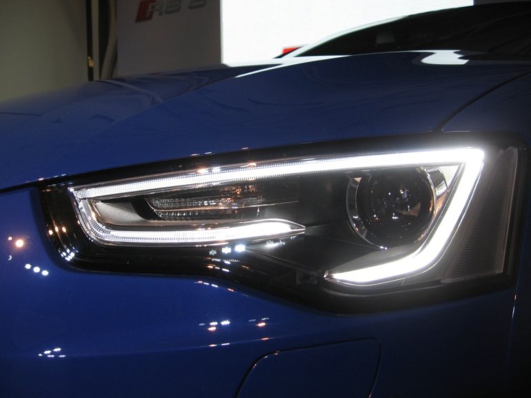 Audi RS5 Coupe facelift headlamp