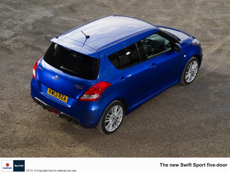 Suzuki Swift Sport 5-door rear three quarter