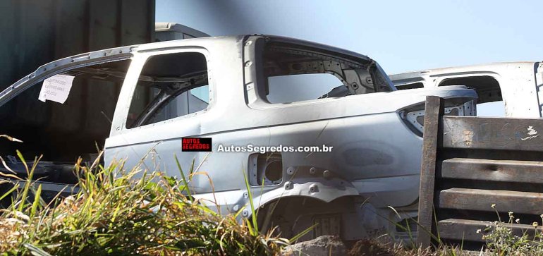 2014 Fiat Strada 3-door caught in Brazil