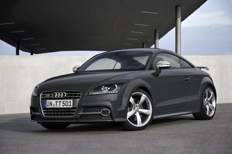 Audi-TTS-Competition-Nimbus-Gray