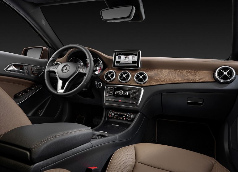 Mercedes GLA interiors