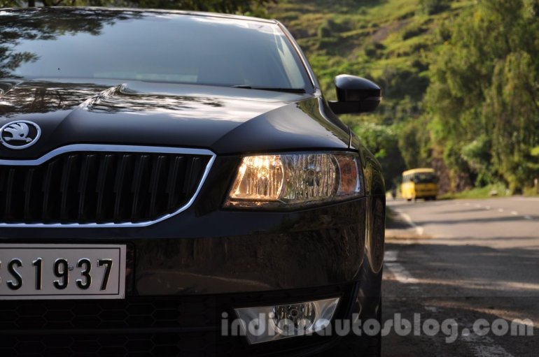 Skoda Octavia headlight