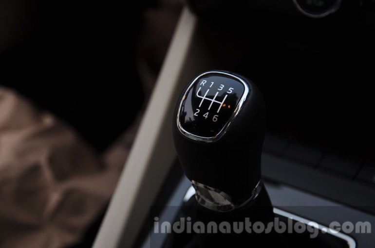Skoda Octavia manual gearbox gear knob