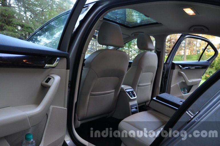 Skoda Octavia rear seat ingress