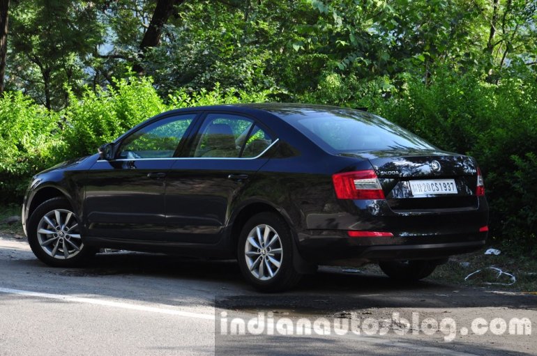 Skoda Octavia rear three quarters